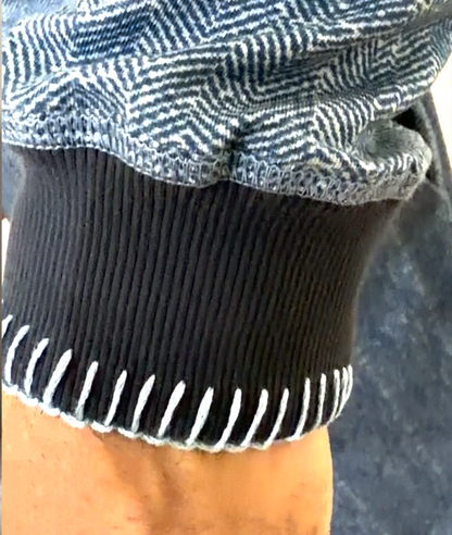 Ribbed cuff detail of Kyntsugi Herringbone Henley