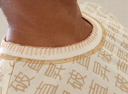 JSYM Tee neckline detail